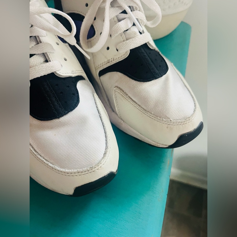 White Black Purple Nike Huraches - Picture 4 of 9